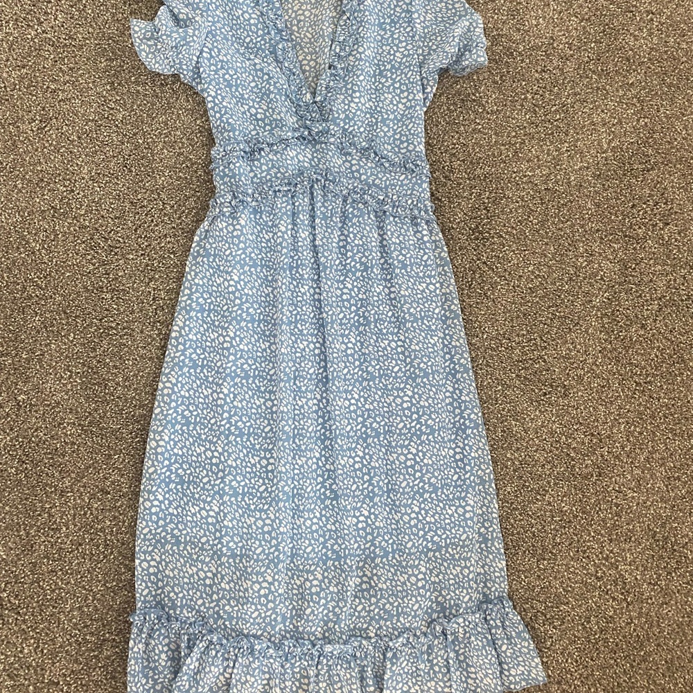 SHEIN Ruffle Dress - Picture 3 of 4
